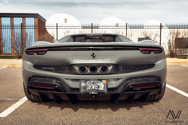 Фото дисков Brixton Forged TR05 Сатиновая бронза на Ferrari 296