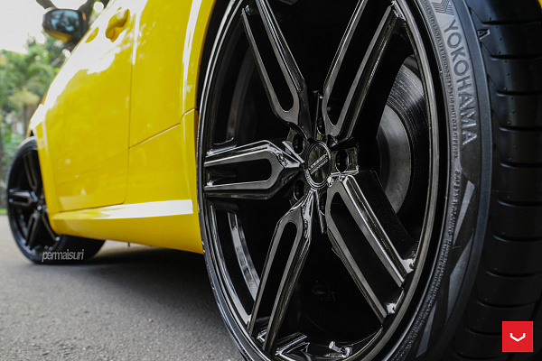 Фото дисков Vossen HF-1 Глянцевый темный лак на Audi TT (8S)