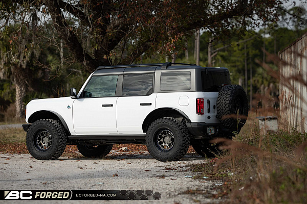 Фото дисков BC Forged LE72 // MLE72 Глянцевый графит на Ford Bronco
