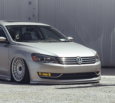 Фото дисков Rotiform LAS-R на Volkswagen Passat B8