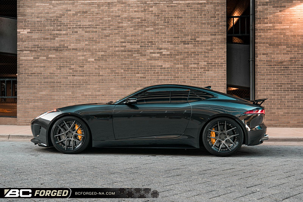 Jaguar F-Type R