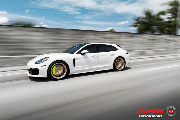 Фото дисков Vossen RS74 Глянцевая медь на Porsche Panamera II