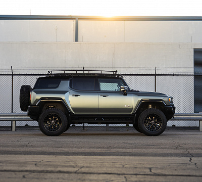Фото дисков Vossen HFX-1 (8-Lug) на GMC Hummer EV