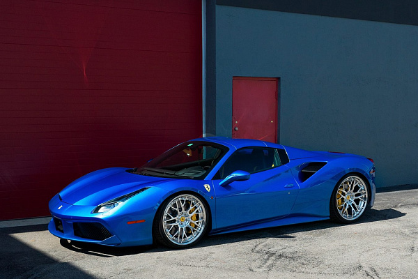 Фото дисков Anrky RS2.3 Полированный лак на Ferrari 488