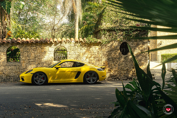 Porsche 718 Cayman
