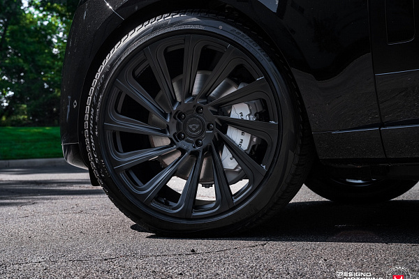 Фото дисков Vossen UV-3 Черный сатин на Land Rover Range Rover V