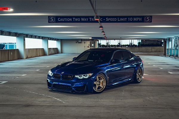 Фото дисков Anrky RS5 Сатиновая шампань на BMW 3/M3 (F3x/F80)