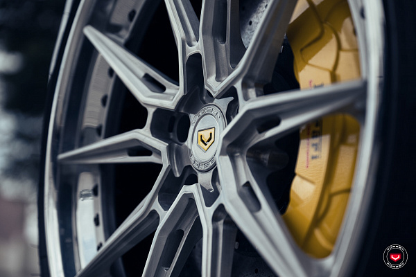 Фото дисков Vossen EVO-2R (3-Piece) Глянцевый лак на Ferrari SF90