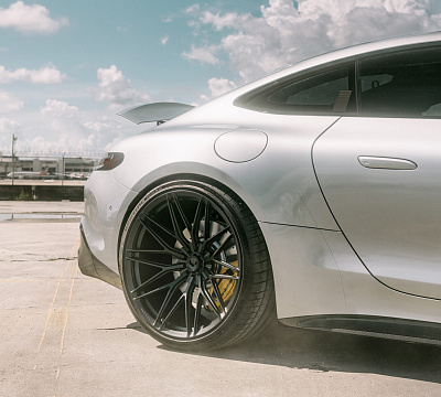 Фото дисков Vossen VPS-4 на Mercedes-Benz AMG GT II