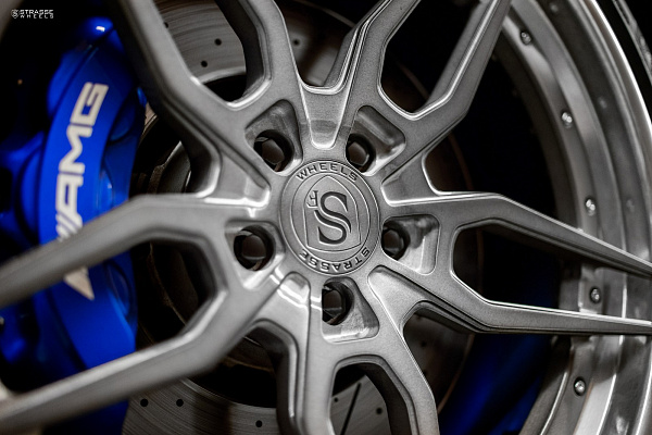 Фото дисков Strasse Wheels SV4 Deep Concave FS Сатиновый графит на Mercedes-Benz S-Class (W222, C217)