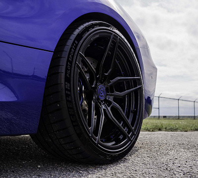 Фото дисков Strasse Wheels SV4 Deep Concave Duoblock на BMW 8/M8
