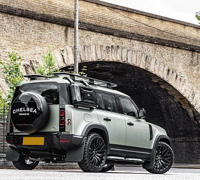 Фото дисков Kahn Kahn RS на Land Rover Defender II