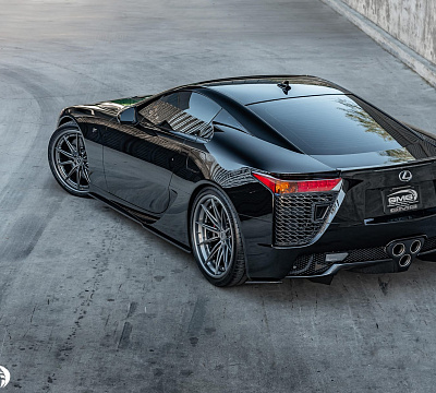 Фото дисков Brixton Forged R11-R на Lexus LFA
