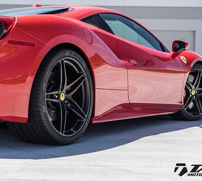 Фото дисков HRE P107 на Ferrari 488