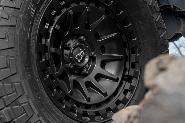 Фото дисков Black Rhino BARRAGE Черный матовый на Jeep Gladiator II (JT)