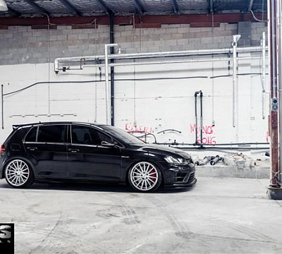 Фото дисков Vossen VFS-2 на Volkswagen Golf VII