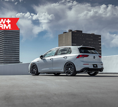 Фото дисков HRE FF10 на Volkswagen Golf VIII