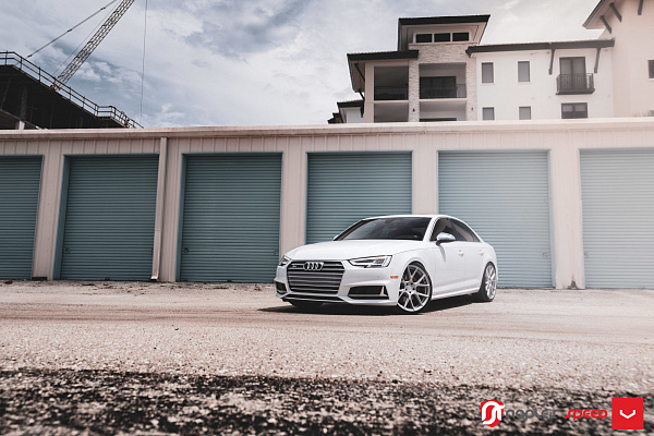 Фото дисков Vossen VFS-6 Серебро на Audi A/S/RS 4 (B9)