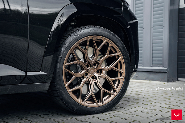 Фото дисков Vossen HF-2 Сатиновая бронза на BMW XM