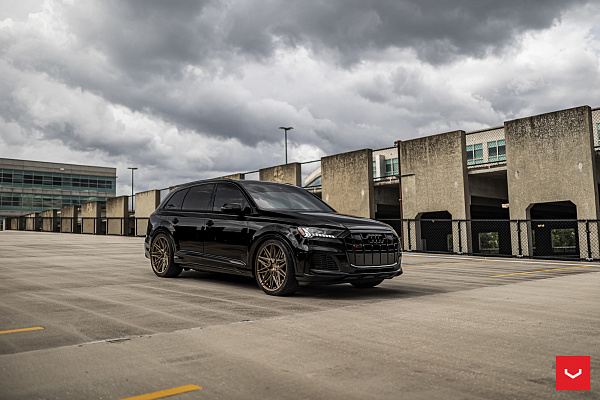 Фото дисков Vossen HF-7 Глянцевая бронза на Audi Q7 (4M)