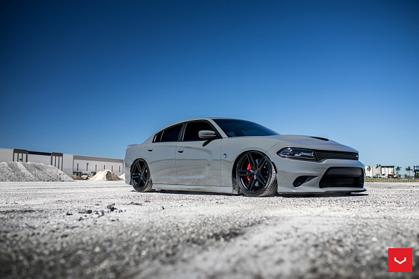 Фото дисков Vossen HF-1 Черный сатин на Dodge Charger VII