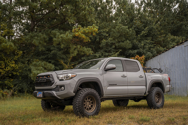 Фото дисков Black Rhino STADIUM  на Toyota Tacoma III