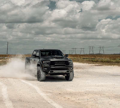 Фото дисков Vossen HF6-1 на Ram 1500 V