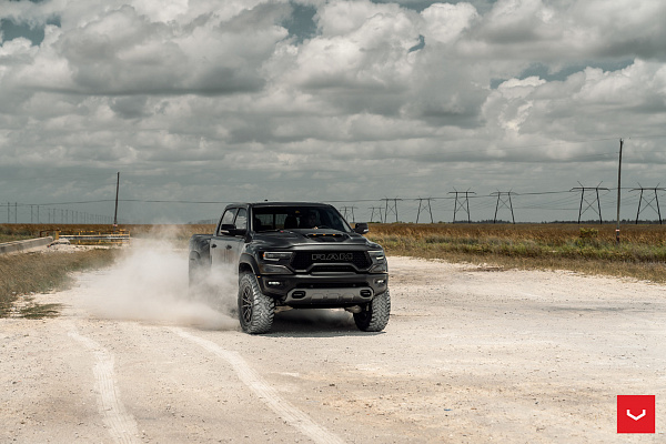 Фото дисков Vossen HF6-1 Алмазная проточка на Ram 1500 V