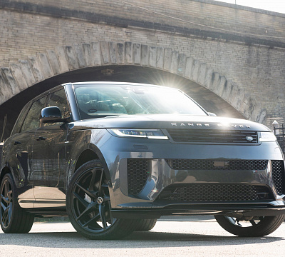 Фото дисков Kahn Type 52 RS на Range Rover Sport III