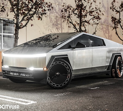 Фото дисков Giovanna Dicotto на Tesla Cybertruck