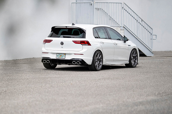 Фото дисков BC Forged KZ15 Глянцевый темный лак на Volkswagen Golf VIII