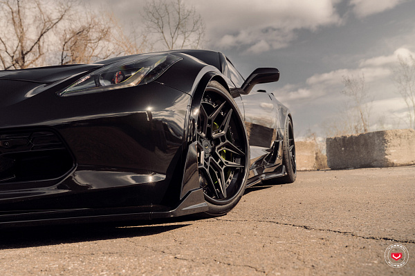 Фото дисков Vossen EVO-4R (3-Piece) Черный сатин на Chevrolet Corvette C7