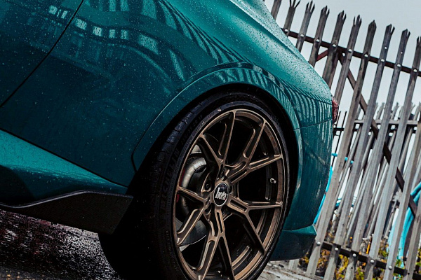 Фото дисков Bola FLY Сатиновая бронза на BMW 2/M2 (G42/G87)