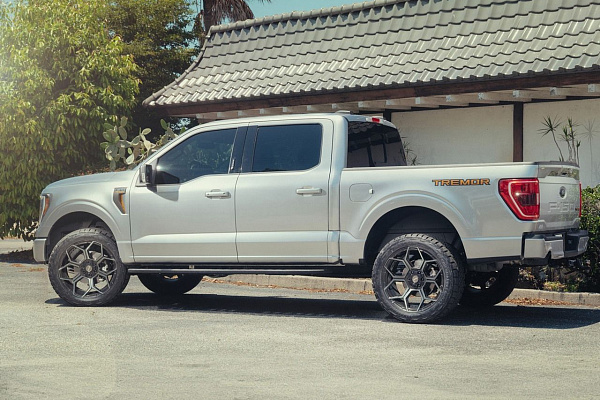 Фото дисков 4PLAY 4PS26  на Ford F-150 XIV