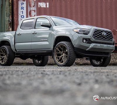 Фото дисков Vossen HF6-4 на Toyota Tacoma III