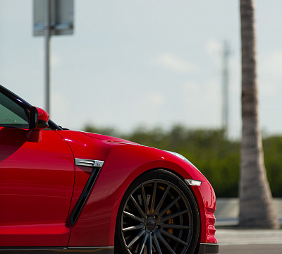 Фото дисков Vossen VFS-2 на Nissan GT-R