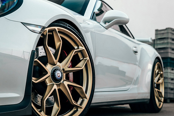 Фото дисков HRE P201 Сатиновое золото на Porsche 911 VII