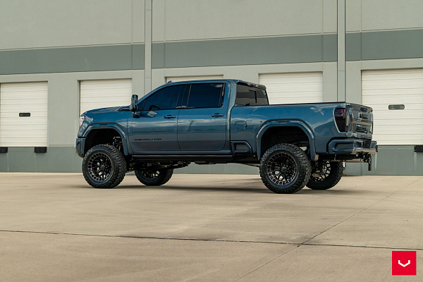 Фото дисков Vossen HFX-1 (8-Lug) Черный глянец на GMC Sierra IV