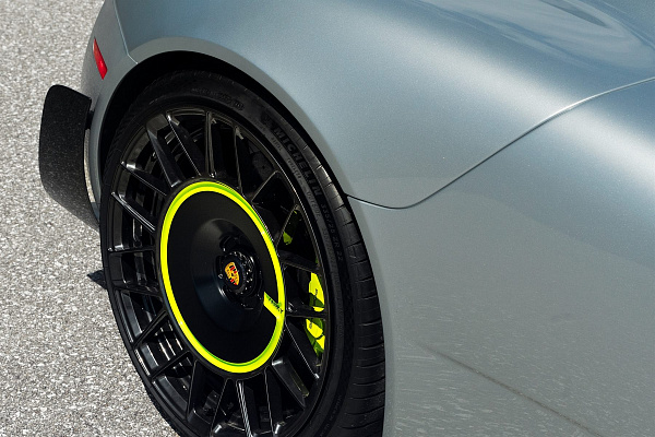 Фото дисков Anrky AN20 Aerosport Глянцевый темный лак на Porsche 918 Spyder