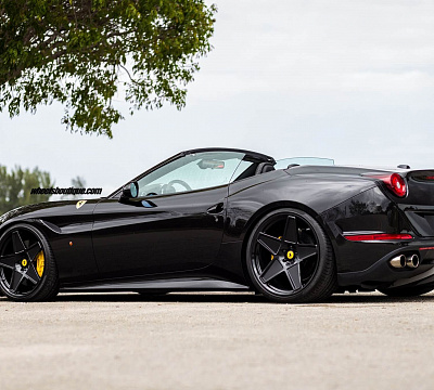 Фото дисков HRE 505M на Ferrari California