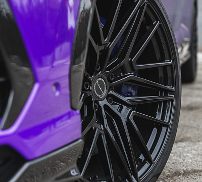 Фото дисков Brixton Forged VL4 на Lamborghini Urus