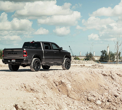 Фото дисков Vossen HF6-2 на Ram 1500 V