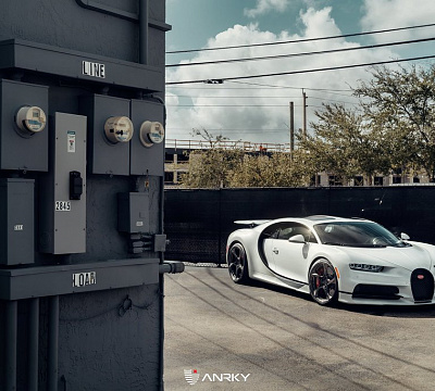 Фото дисков Anrky XR-105 на Bugatti Chiron