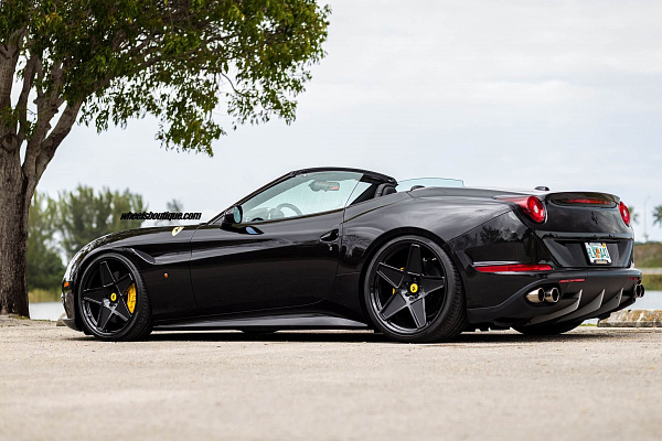 Фото дисков HRE 505M Черный сатин на Ferrari California