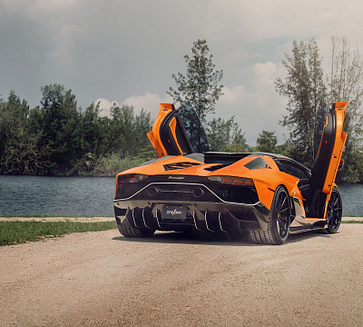 Фото дисков 1886 Wheels G010 на Lamborghini Aventador