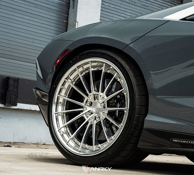 Фото дисков Anrky AN39 на Lamborghini Revuelto