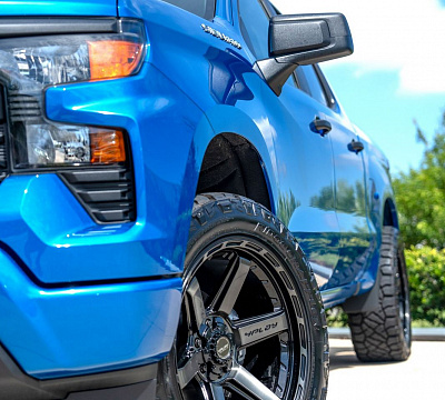Фото дисков 4PLAY 4P63 на Chevrolet Silverado IV