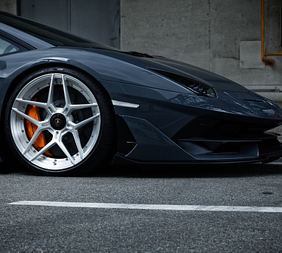 Фото дисков Brixton Forged WR7 на Lamborghini Aventador