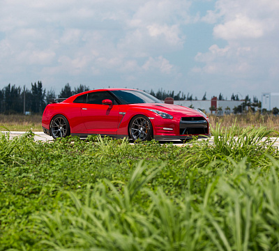 Фото дисков Vossen VFS-6 на Nissan GT-R