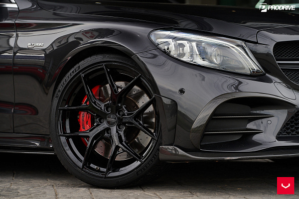 Фото дисков Vossen HF-5 Черный глянец на Mercedes-Benz C-Class (W205)
